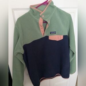 Patagonia Synchilla women's fleece in new navy size small